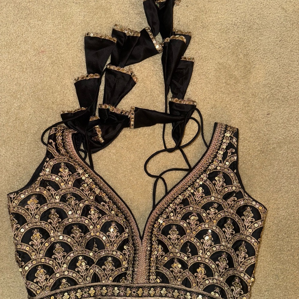 Black and Gold Embroidered Lehenga Set - Picture 11 of 12